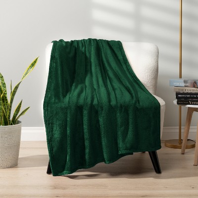 Emerald Green Queen Size Fleece Blanket with Microfiber