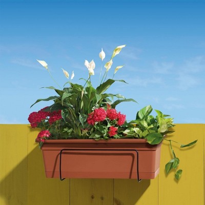 Terracotta 16-Inch Rectangle Plastic Outdoor Planter