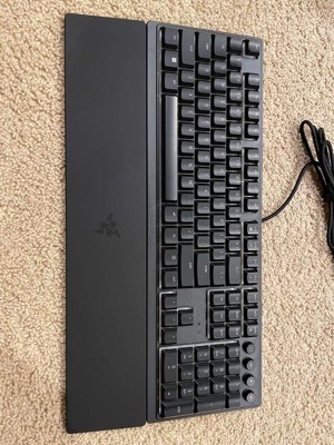 Razer Blackwidow V3 Full Size Wired Mechanical PC Gaming Keyboard, Chroma  RGB, Wrist Rest, Roblox 