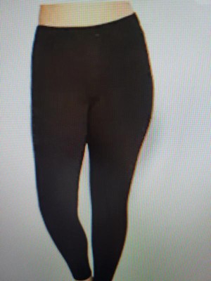 Anyone ever notice the shoes on the Assets brand leggings are photoshopped  cartoon shoes? 😳😂 : r/Target