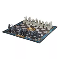 The Noble Collection Lord of the Rings Game Chess Set Battle for Middle-Earth