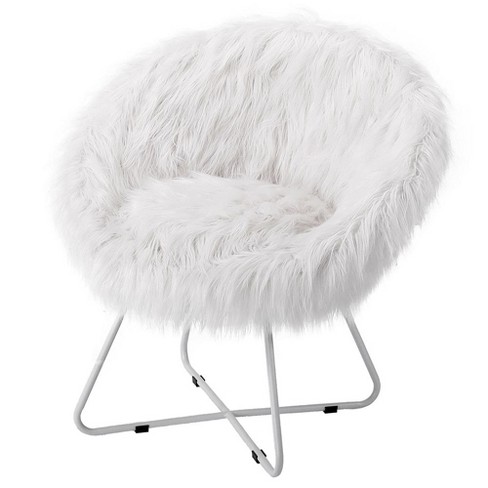 White on sale fur chair