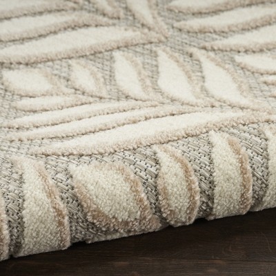 Aloha Tropical Palm 5'3" x 7'5" Ivory Grey Outdoor Rug