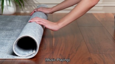 Ivory and Grey Abstract Round Synthetic Rug, 3' x 5'