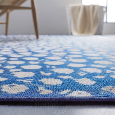 Vintage Charm Easy-Care Synthetic 79'' Square Rug in Navy/Beige