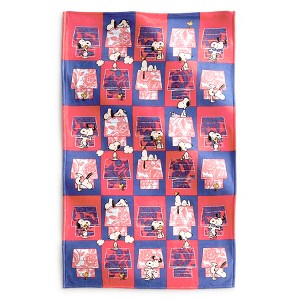 Vera Bradley Women's Outlet Peanuts Fleece Essential Throw Blanket - 1 of 2
