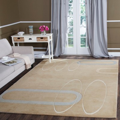 Soho 7'6" x 9'6" Beige and Gray Wool Tufted Area Rug