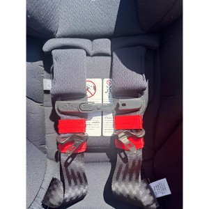 Bucklebuddeez Infant Car Seat Strap Aligner Accessory - 1 of 3