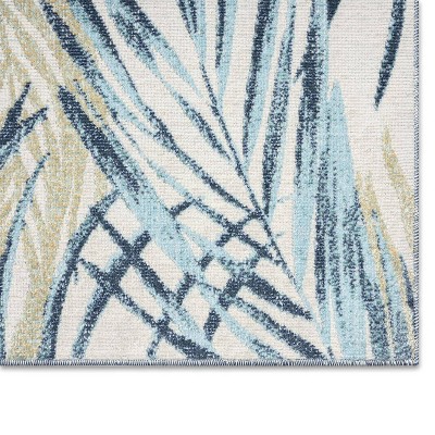 Ivory and Aqua Blue Palm Leaf 5' x 7' Indoor/Outdoor Rug