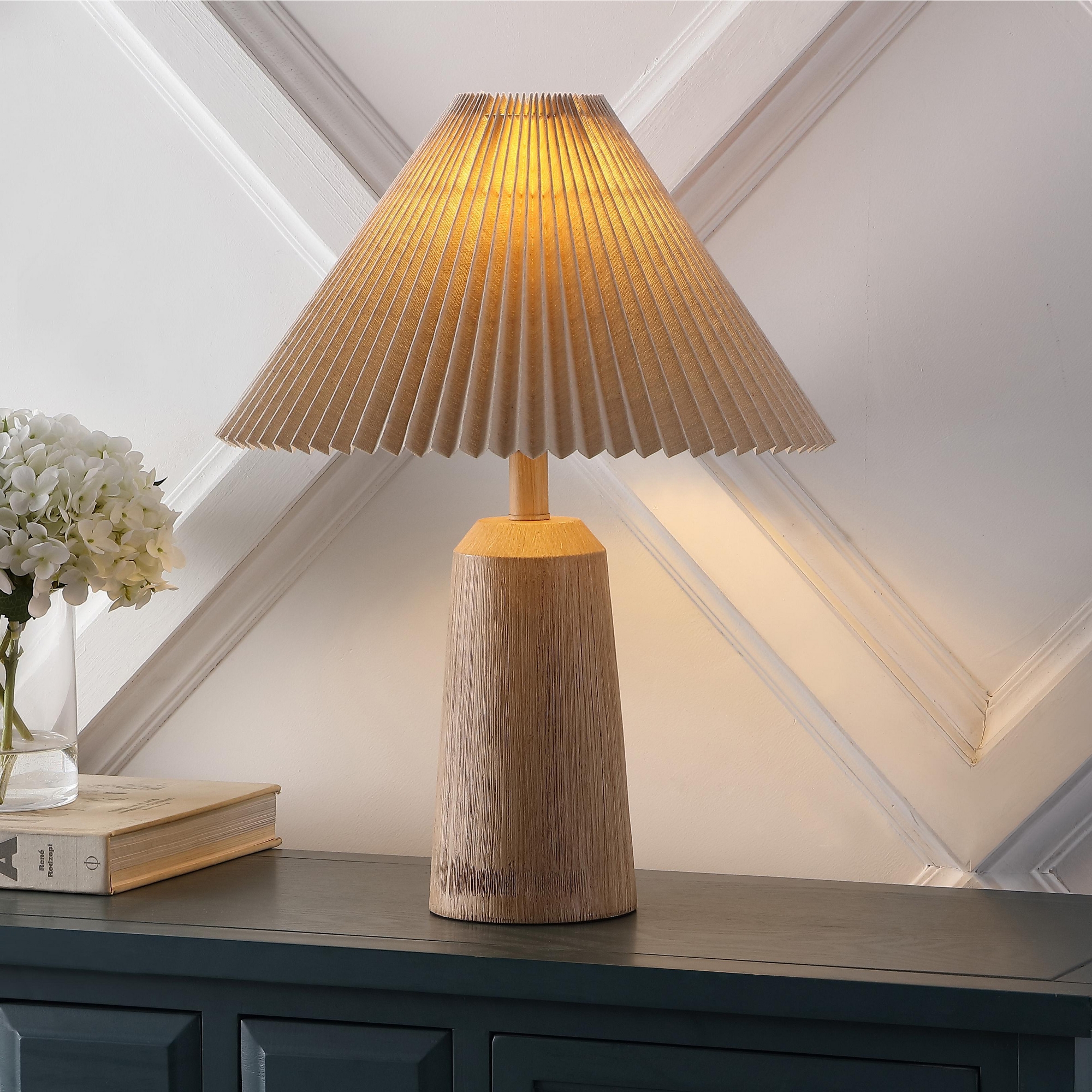 JONATHAN Y Arvid 20.5" Rustic Scandinavian Resin/Iron Lighthouse LED Table Lamp with Pleated Shade, Beige Wood Finish
