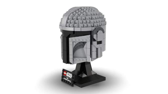 LEGO Star Wars The Mandalorian Helmet Model 75328, 2 of 12, play video