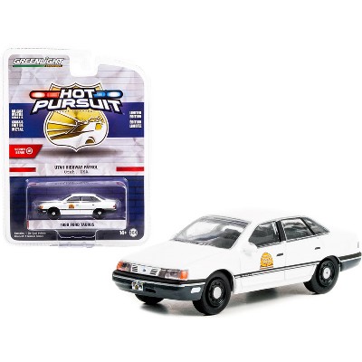 1990 Ford Taurus Police White "Utah Highway Patrol" "Hot Pursuit" Series 41 1/64 Diecast Model Car by Greenlight
