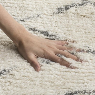 Ivory Elegance Hand-Tufted Wool Shag Rug, 9' x 12'