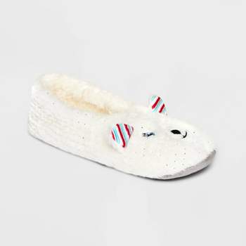 Women's Polar Bear Faux Fur Pull-On Slipper Socks with Grippers - Wondershop™ White