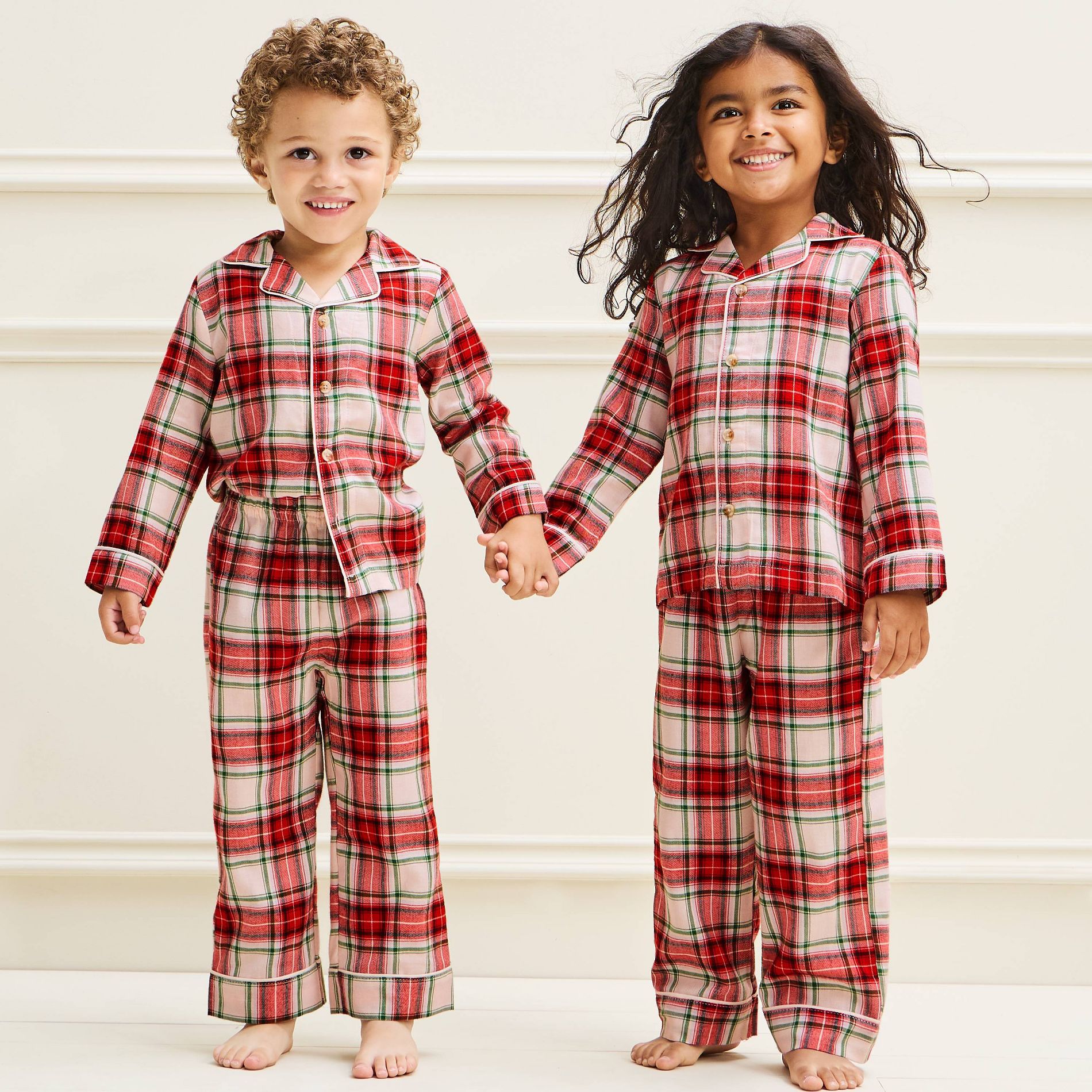 Toddler Holiday Plaid Flannel Matching Family Pajama Set - Wondershop™​​​​​​​ Cream 18M