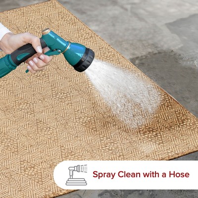 Modern Gray Synthetic 4' x 6' Easy-Care Indoor/Outdoor Rug