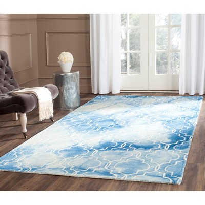 Hand-Tufted Blue & Ivory Wool Rectangular Area Rug, 3' x 5'