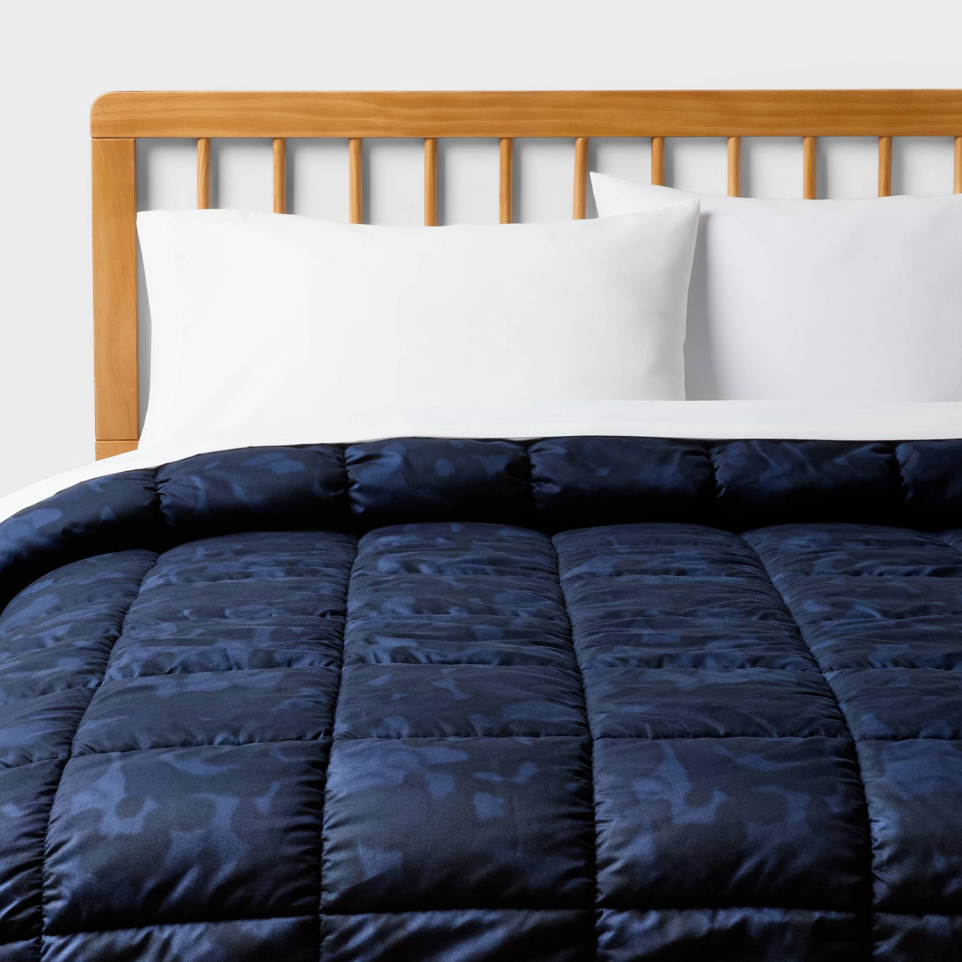 Twin/Twin XL Camo Puffer Comforter for Dorm - Room Essentials™