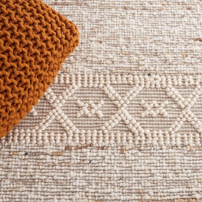 Ivory and Beige Handwoven Wool Area Rug with Tassels, 3' x 5'