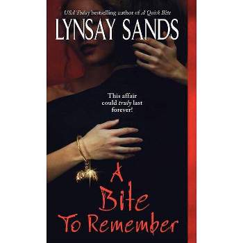 A Bite to Remember - (Argeneau Vampire) by  Lynsay Sands (Paperback)