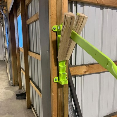 Timber Tuff Green Cast Iron Wall Mounted Kindling Splitter with 24 Inch Handle