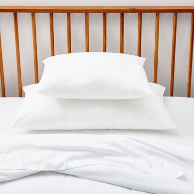 White Hypoallergenic Polyester Universal Sleeper Pillow 2-Pack