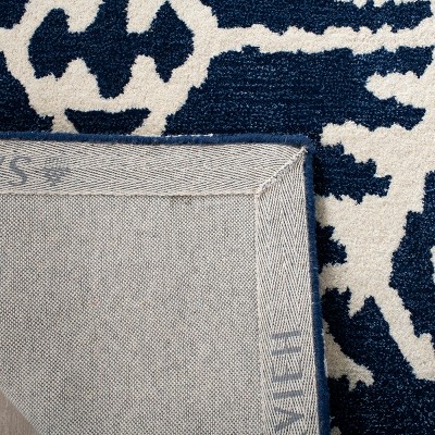 Wyndham Royal Blue and Ivory Wool Tufted Area Rug 4' x 6'