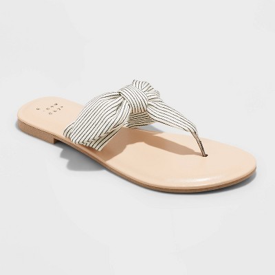 sandals with 2 bows