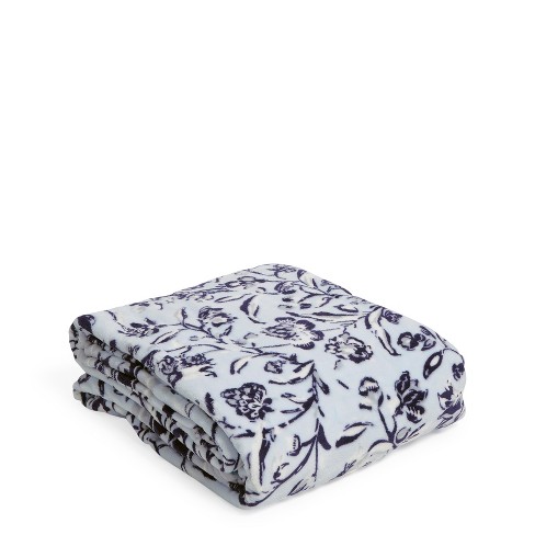 Vera Bradley Plush Throw Blanket: Dreamer Paisley