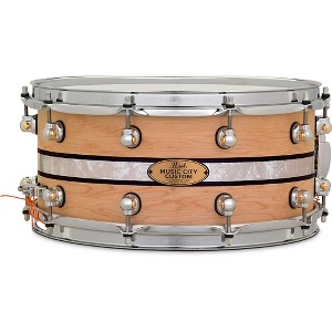 Pearl Music City Custom Solid Shell Snare Maple with DuoBand Ebony Marine Inlay 14 x 6.5 in. - 1 of 1