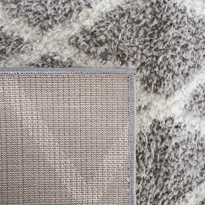 Gray and White Geometric Shag Area Rug, 5' x 7'