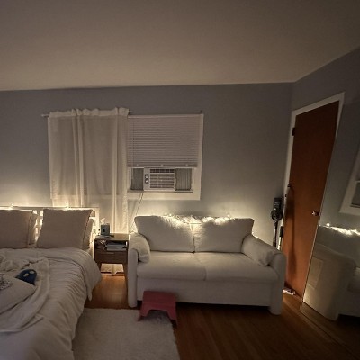 Guest review image 1 of 2, zoom in