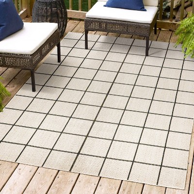 Grid Modern Squares Indoor/Outdoor Area Rug - JONATHAN Y