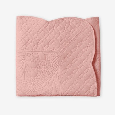 BrylaneHome Lily Pinsonic Damask Throw