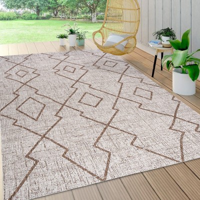 Carwa  Diamond Trellis Indoor/Outdoor Area Rug - JONATHAN Y