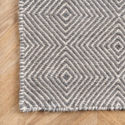 Gray Geometric Tufted Wool 10' x 14' Area Rug