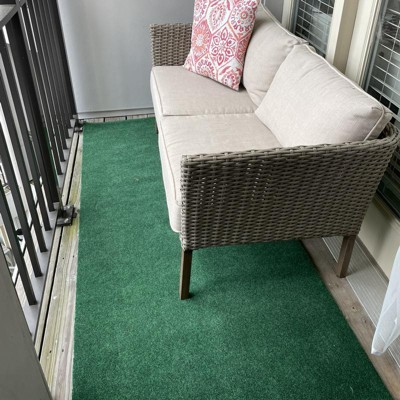 Project Source 6 X 8 (ft) Green Indoor/Outdoor Solid Area Rug in the Rugs  department at