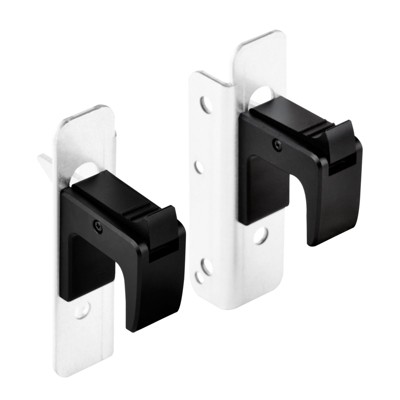 SilverStone Technology Auto lock handle for convenient fixation of 2U rackmount to cabinet