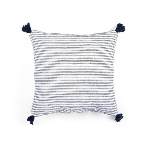 White and navy discount blue throw pillows