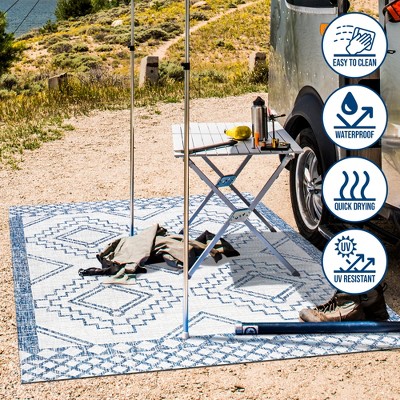 Ivory/Blue Synthetic Medallion Rectangular Easy-Care Rug