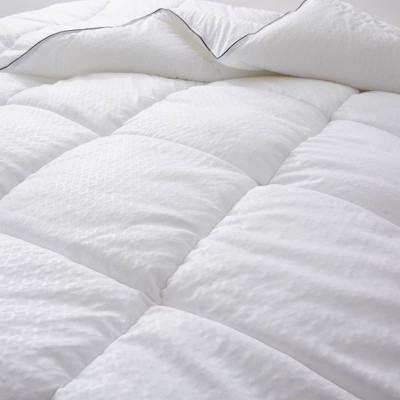 Twin White Down Alternative Microfiber Comforter