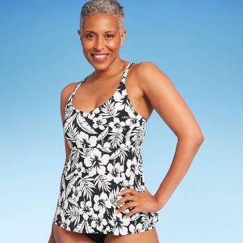Lands' End Women's Plus Size Chlorine Resistant Tummy Control V-Neck Wrap  Underwire Tankini Swimsuit Top - 18W - Black Havana Floral