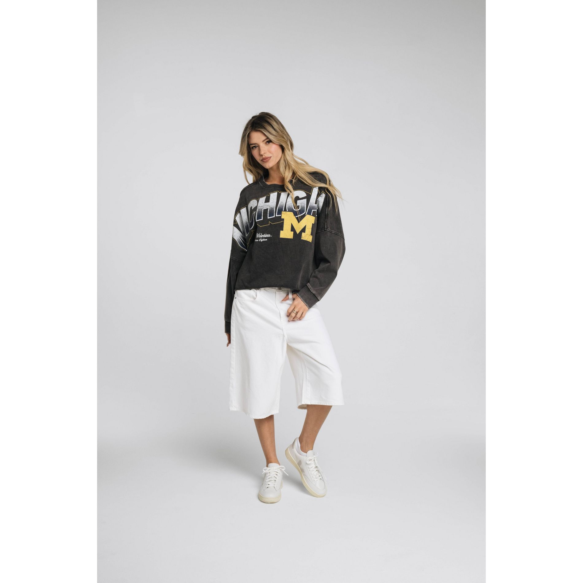 NCAA Michigan Wolverines Women's Oversized Cropped Long Sleeve T-Shirt - M - Wild Collective