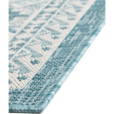 Aqua Medallion Easy-Care Outdoor 7x10 Synthetic Rug