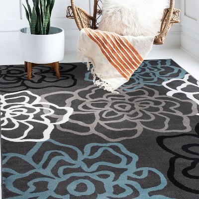 Elegant Gray Floral Synthetic 5' x 7' Easy-Care Area Rug