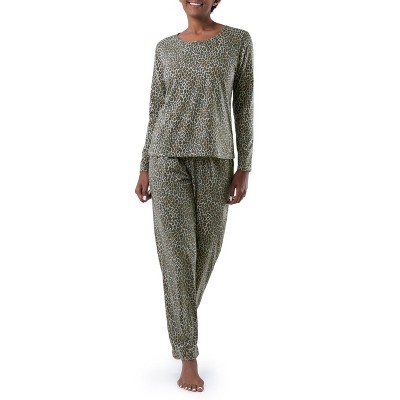 Fruit of the Loom Women's and Women's Plus Long Sleeve Pajama Set