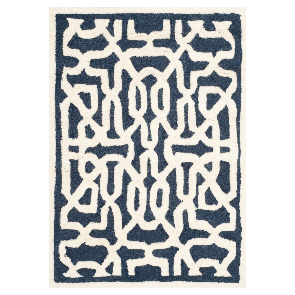 2'x3' Geometric Accent Rug Navy - Safavieh