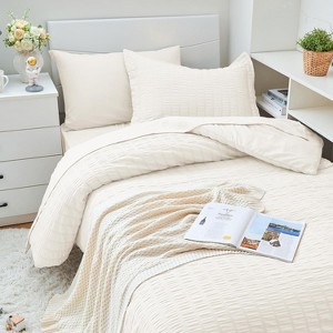 Bed in a Bag 7 Pieces Comforter Set for All Season - 1 of 4