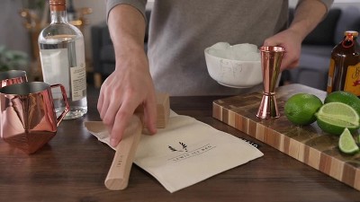 Eparé Lewis Bag & Ice Mallet - Manual Ice Crusher Wooden Hammer - Canvas  Crushing Bag - Crushed Ice Bar Cocktails - Bartender & Kitchen Tools Kit