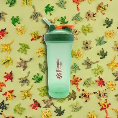 Blender Bottle Special Edition Classic 28 oz. SpoutGuard Shaker - Jungle Gym